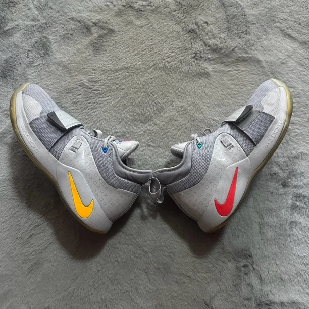 42码 Nike pg2.5游戏机 90新 鞋底磨损小 鞋面新 气垫 中古篮球鞋
