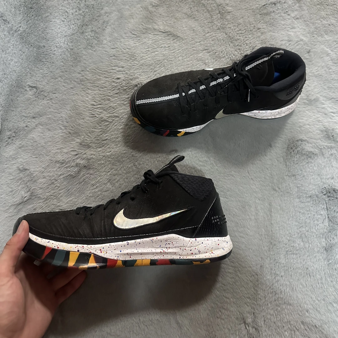 44码 Nike 科比ad黑彩虹 90新 鞋底磨损小 鞋面新 气垫中古篮球鞋