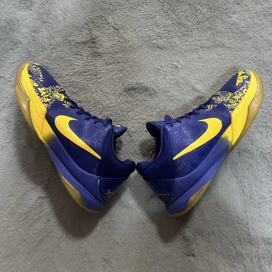 42.5码 Nike zk5五冠王 80新带原盒 鞋底磨损小 鞋面新中古
