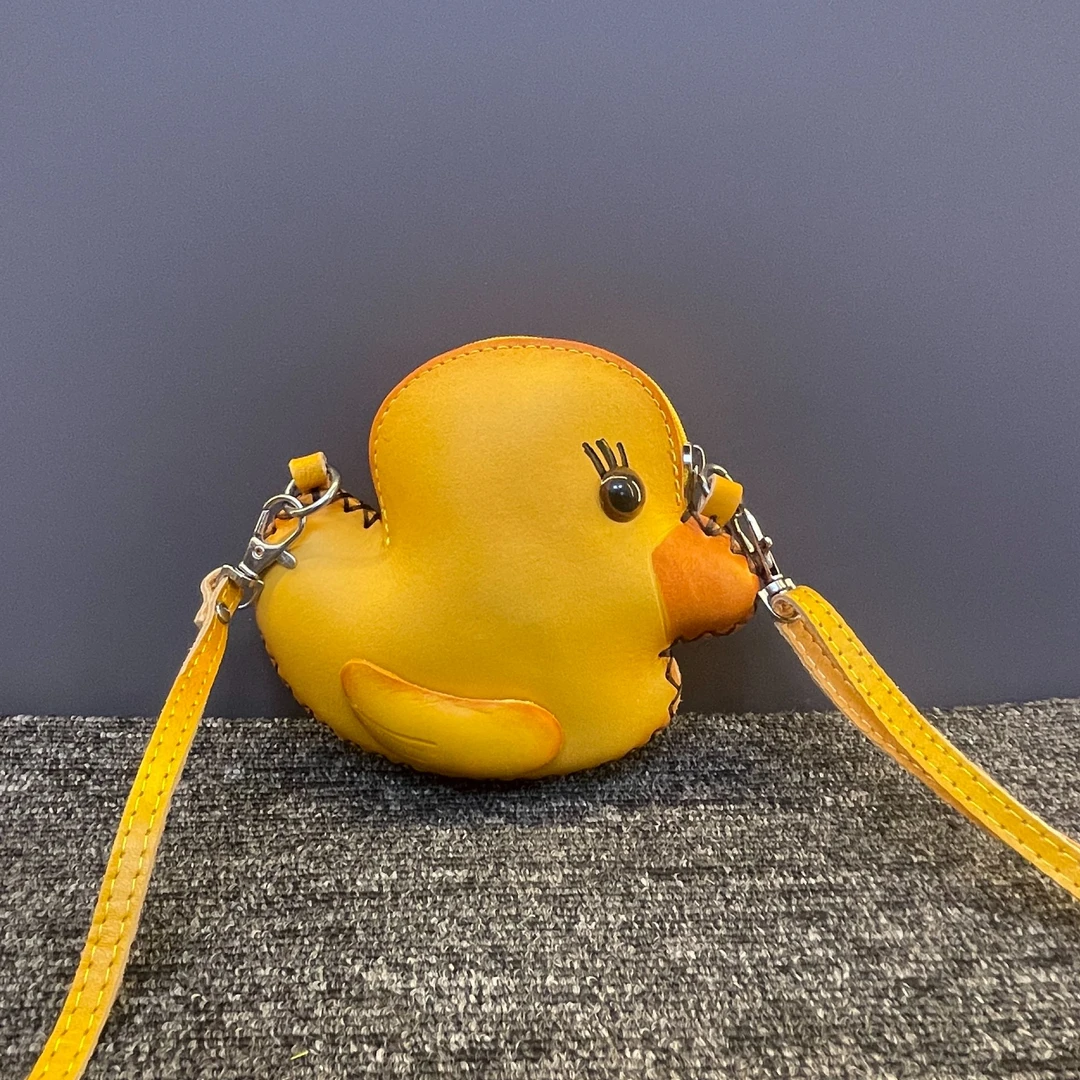 秋冬新款头层牛皮小众时尚潮牌小鸭手工手绘复古洋气女新款零钱包