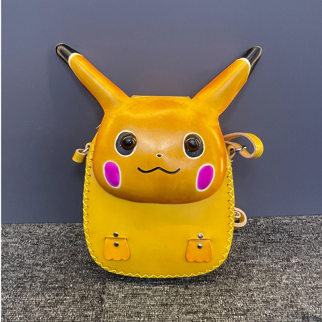 火牛牛头层牛皮小众时尚潮牌皮卡丘手机包手工手绘真皮女新款挎包