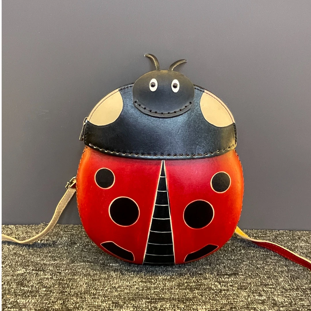 火牛牛头层牛皮小众时尚潮牌甲壳虫手工手绘复古洋气女包新款挎包