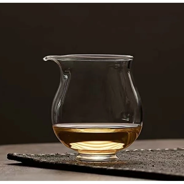 高硼玻璃企鹅公道杯