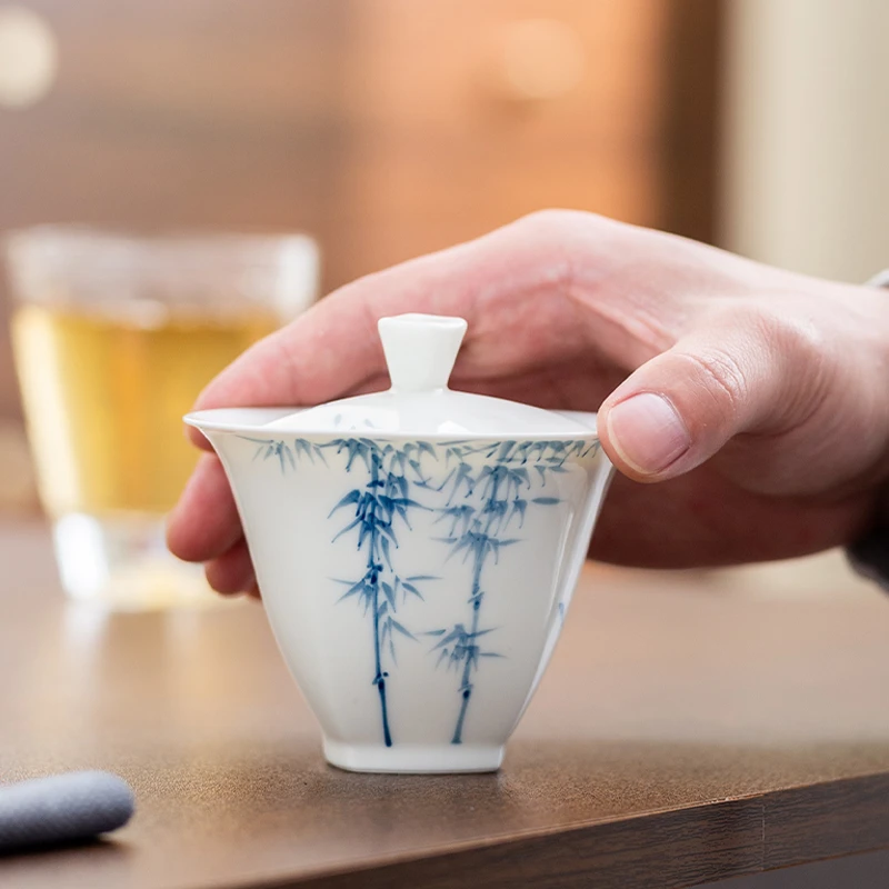 玉泥白瓷手绘青花盖碗茶杯个人专用高档中式防烫釉下彩文人泡茶碗
