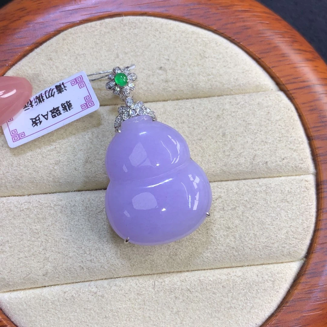 翡翠颈饰18K金镶嵌葫芦