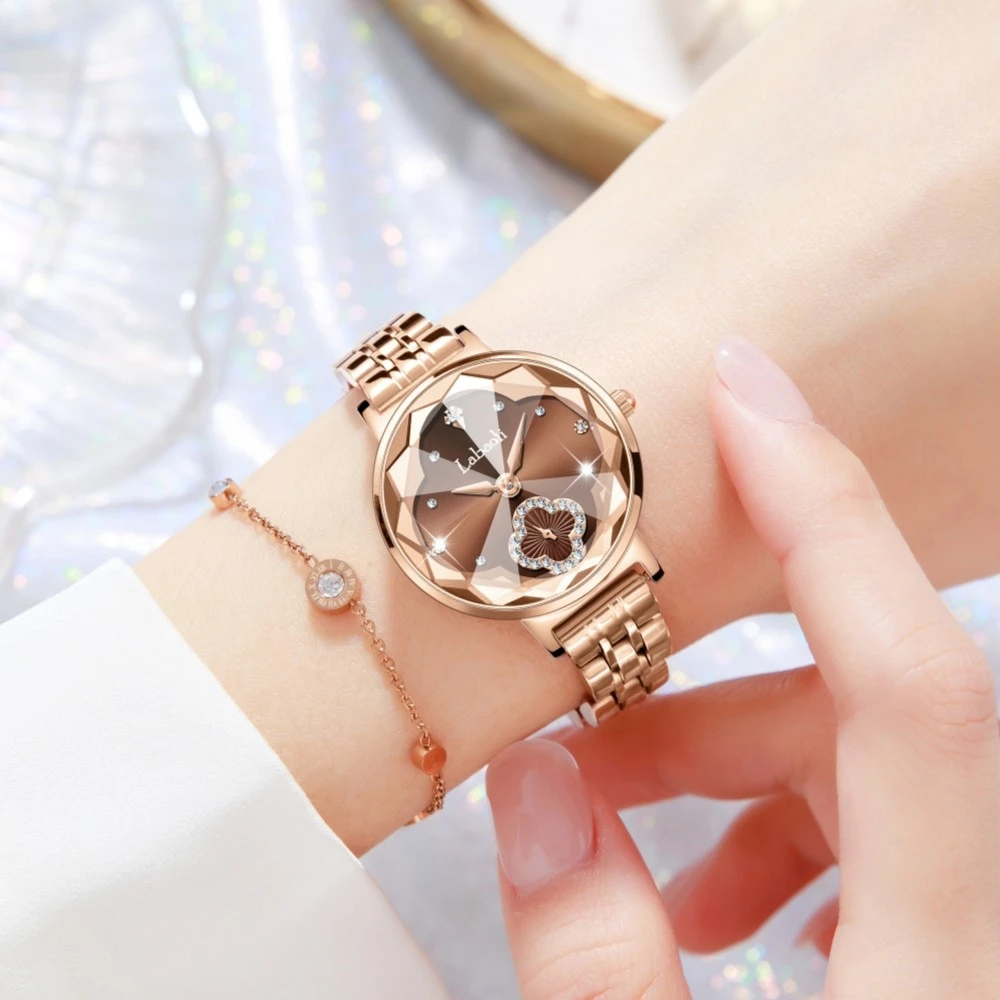 全新未使用 女士轻奢时尚腕表水晶玻璃镜面四叶草设计精密防水