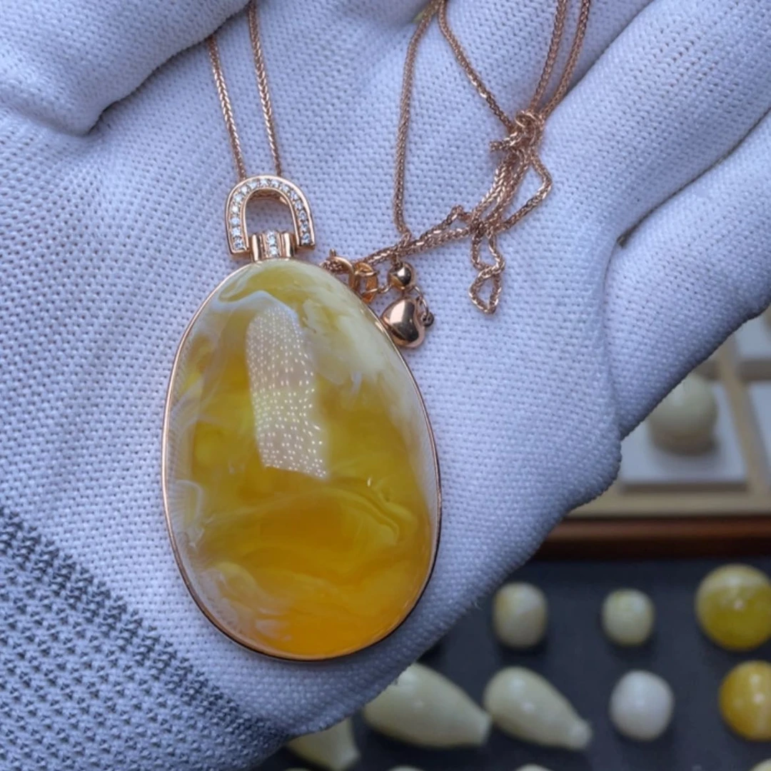 【闪购商品】琥珀裸石未镶嵌五*