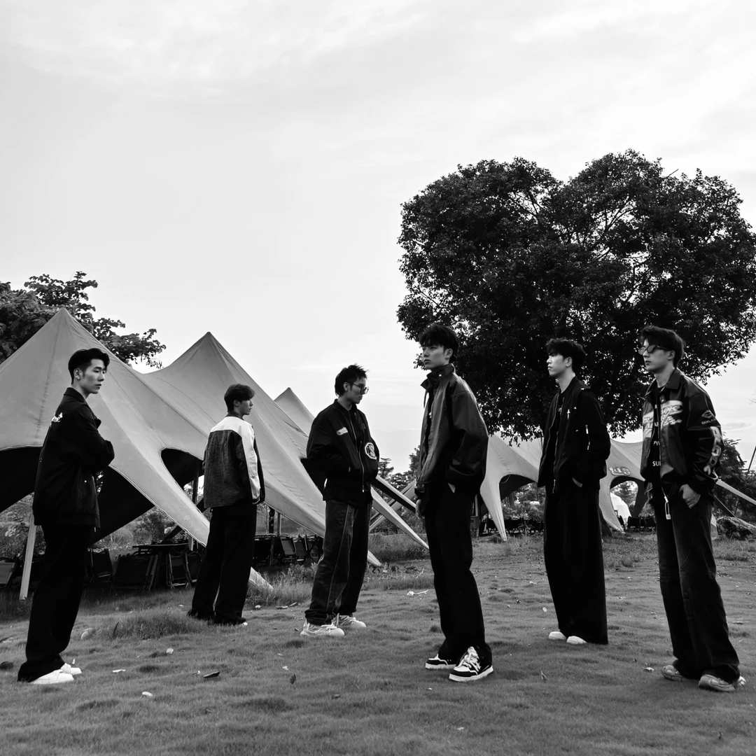 2821  春款潮牌买手直筒工装大口袋休闲裤 KE