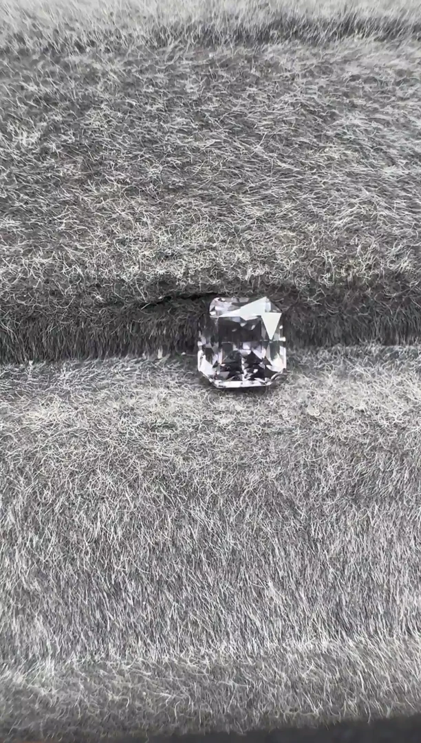 【闪购商品】尖晶石裸石未镶嵌1.11ct天然无烧 金属色调