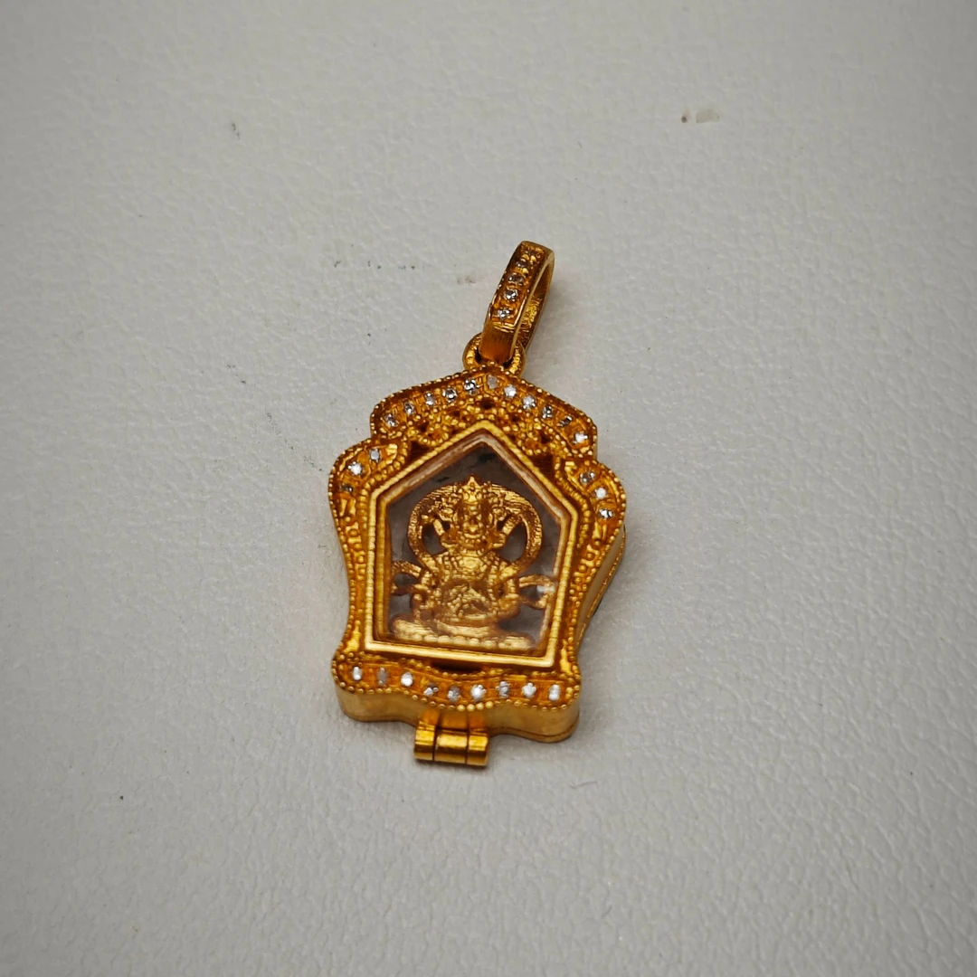 精品18K金佛盒吊坠