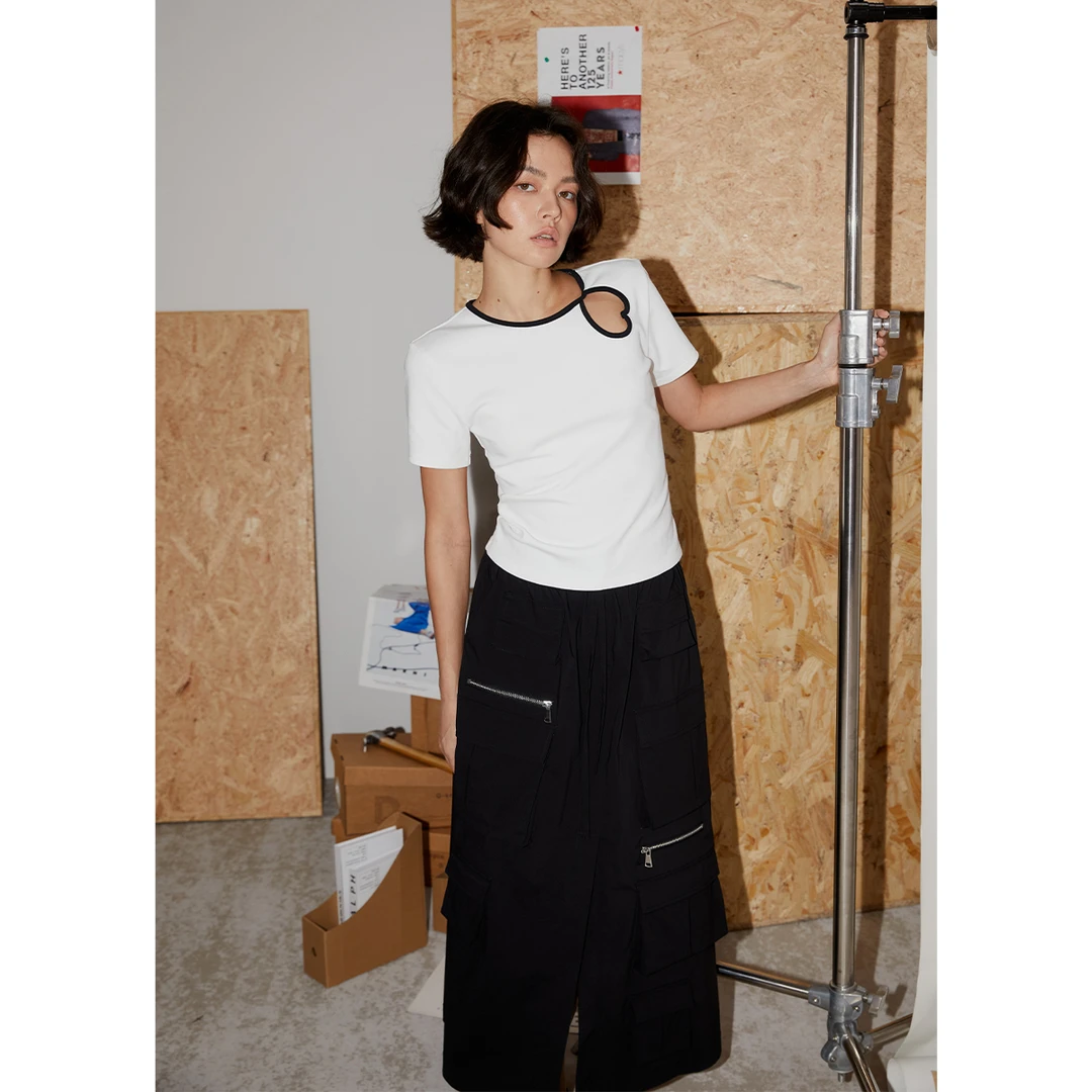 JGGU晶咕黑标拼接宽松爱心镂空短袖T恤女夏季时尚百搭JG12230037