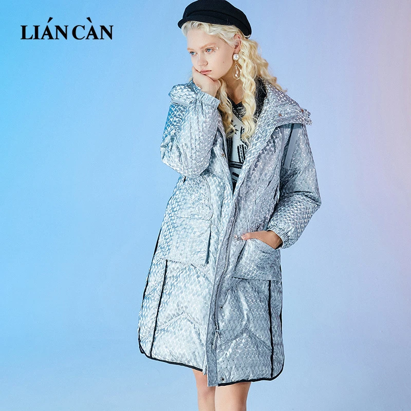 【莲灿】2024秋冬新时尚百搭纯色连帽翅膀绣花长款羽绒服7121475009