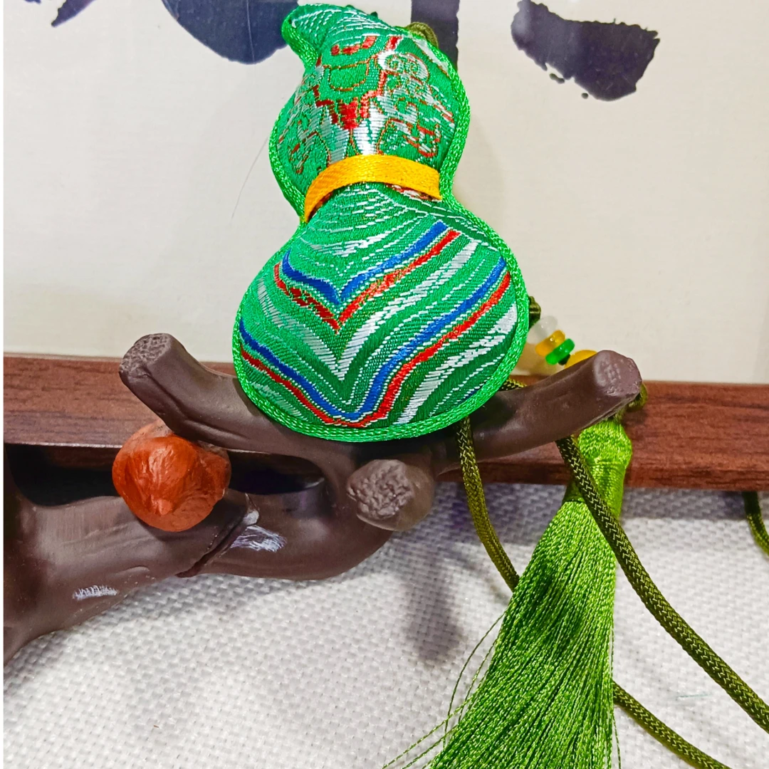 CAO SHI经典葫芦香包，非遗，十八味草药，车载挂件