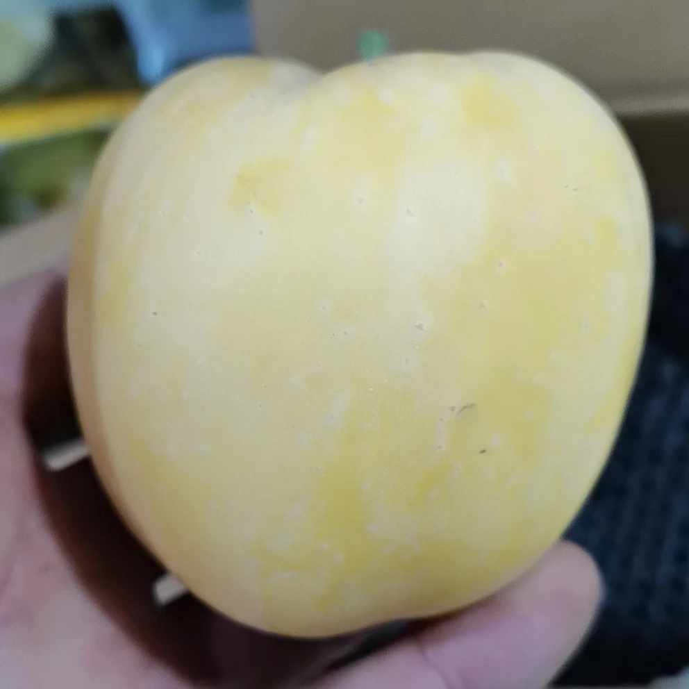 （哈尔滨仓发） 蜂糖娜菲苹果 一箱4斤