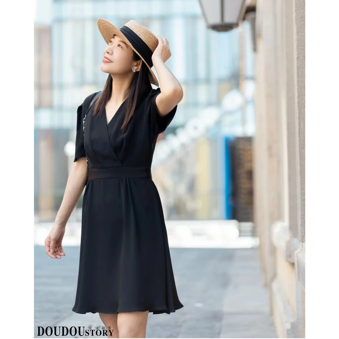 HALUNGLE/海伦格丽  Z3060  时尚超显瘦收腰连衣裙