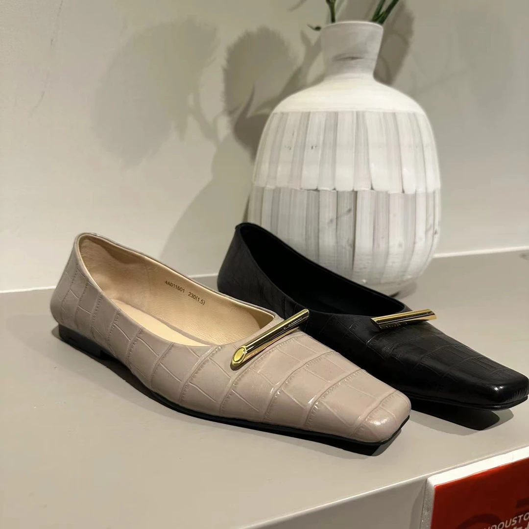 KAKA NUOYA   1601    HD 气质方头百搭平跟单鞋