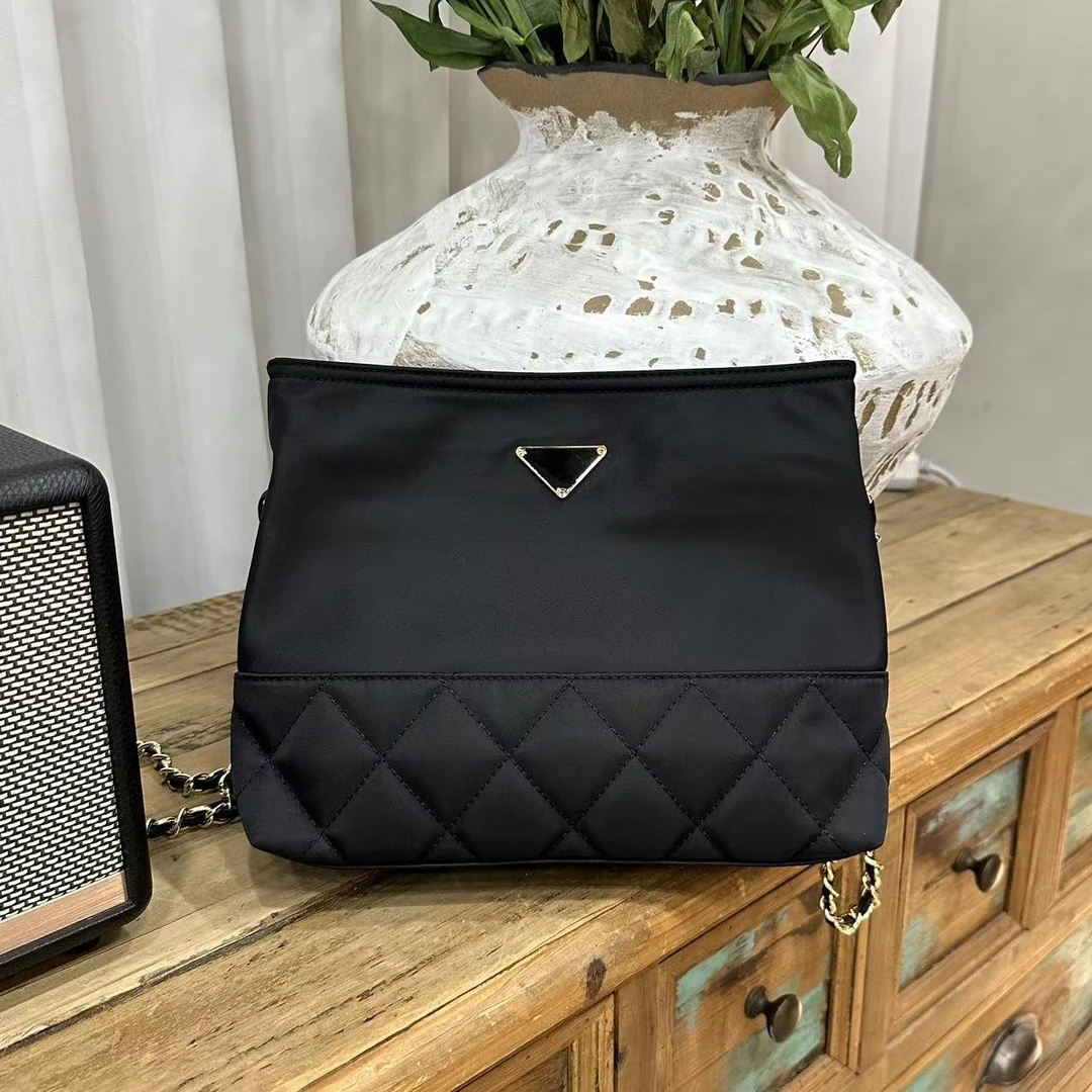 HALUNGLE/海伦格丽  3578  百搭时尚女士简约斜跨包包