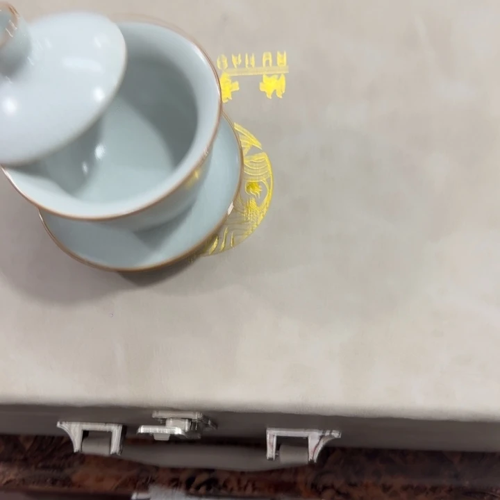 不会让你们为难啊哈哈你的意思