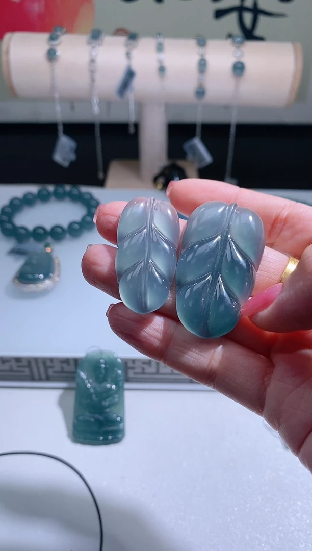 【闪购商品】翡翠颈饰未镶嵌翡翠