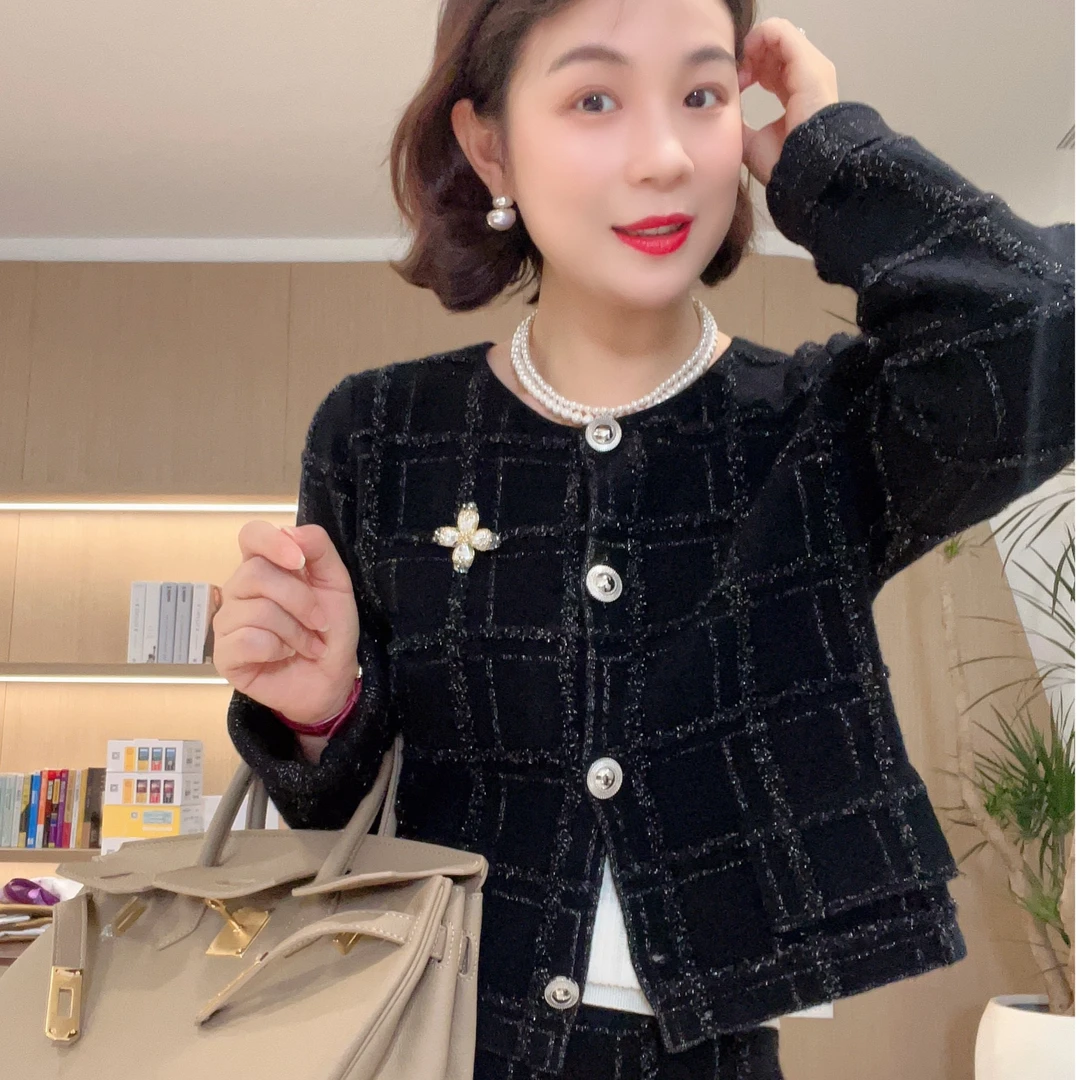LVMU/吕木圆领格子时尚小短款针织开衫名媛气质小香风#23330