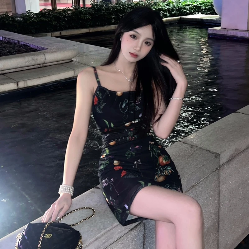 SHANNIZI/旅趣 辣妹连衣裙迷迭碎花吊带裙复古收腰显瘦包臀裙