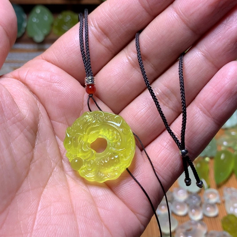 【闪购商品】蛇纹石玉挂件未镶嵌猪*懂