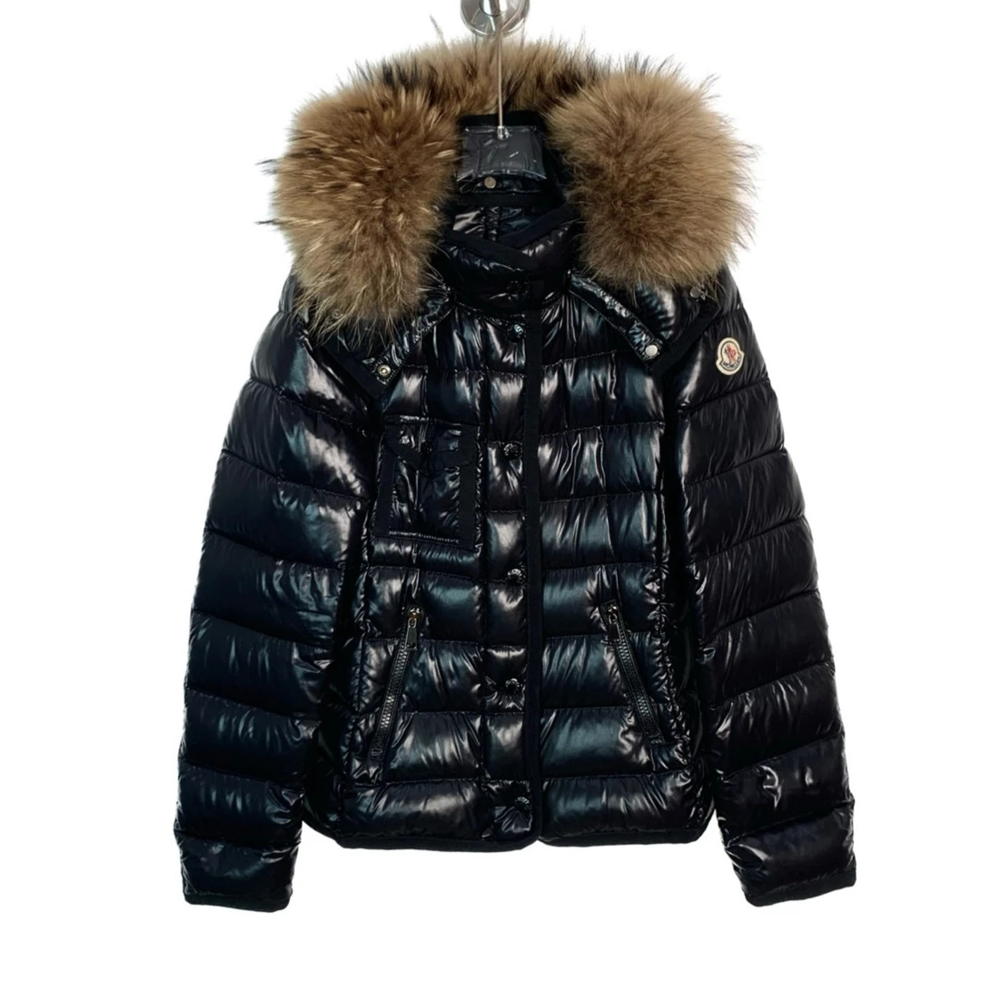 99新  005244 Moncler/蒙口 徽标贴饰毛领连帽羽绒服外套 1码