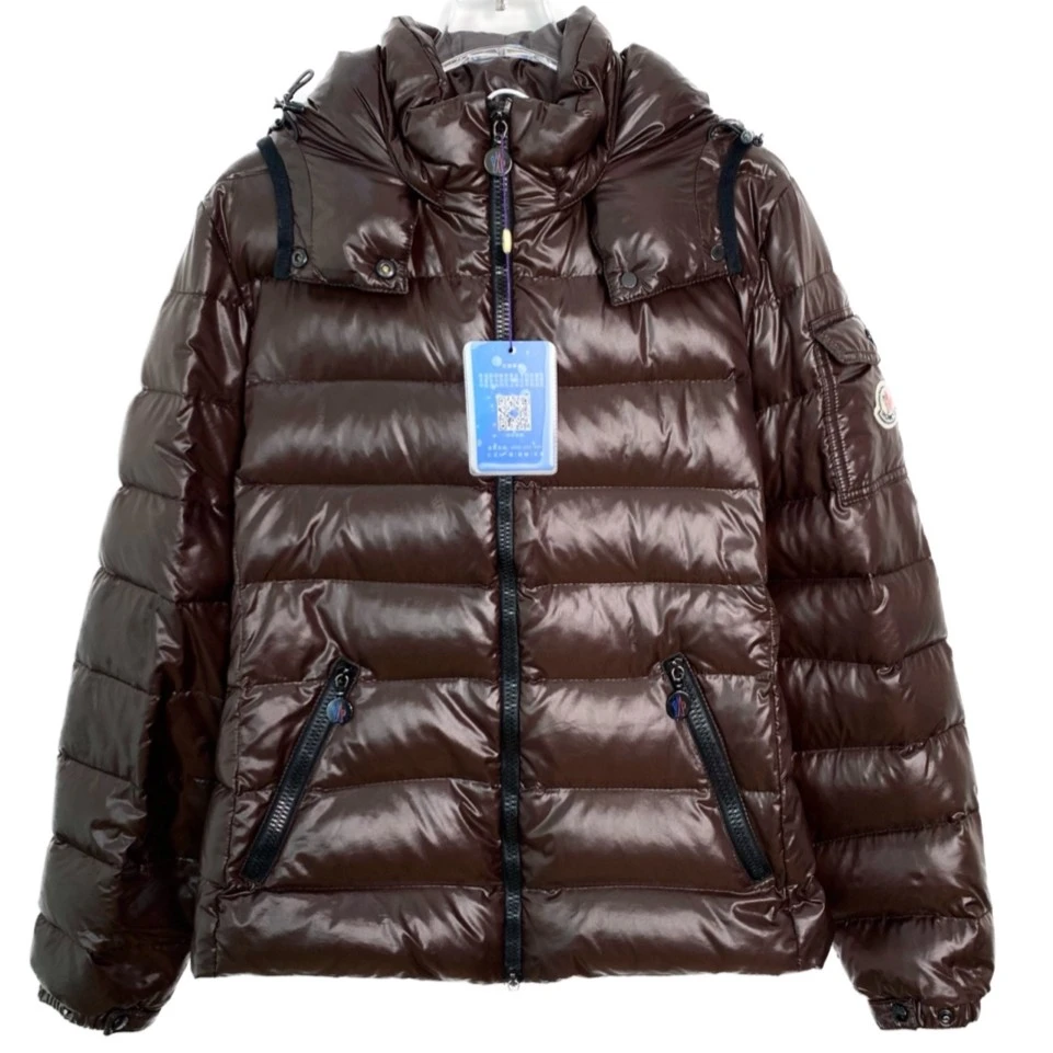 95新  006188 Moncler/蒙口 徽标贴饰连帽绗缝羽绒服拉链外套 2码
