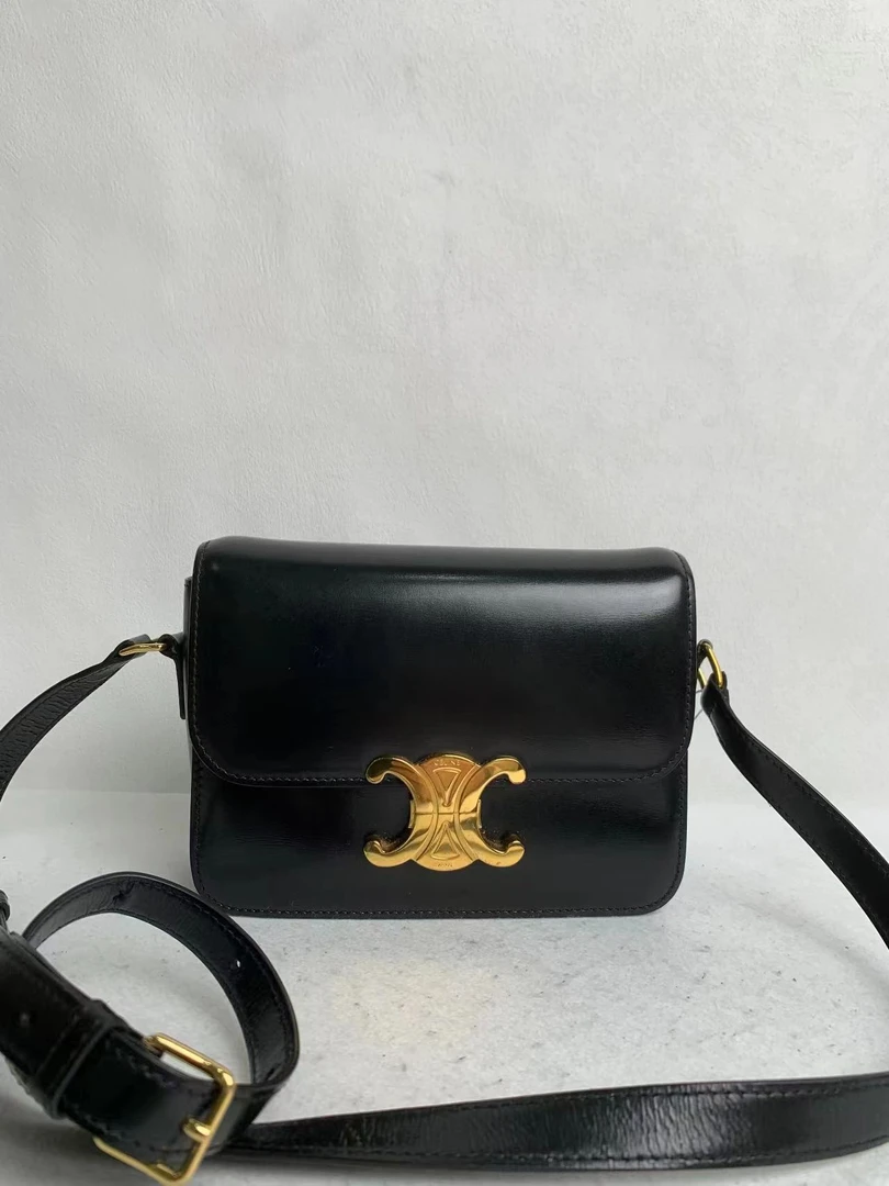 99新 Celine/思琳 celine凯旋门teen黑金包/公价29500/优品