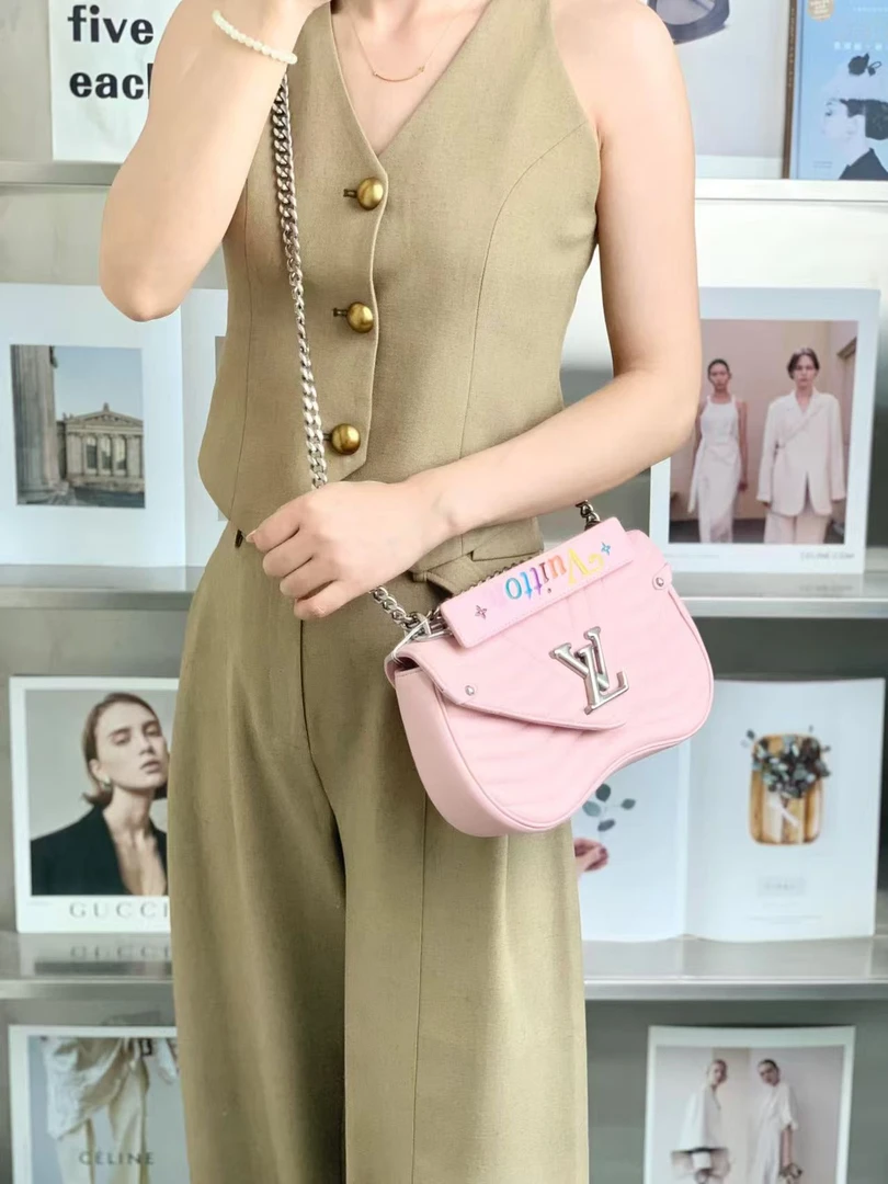 99新 LouisVuitton/路易威登 lv new wave屁股包中号粉银/优品