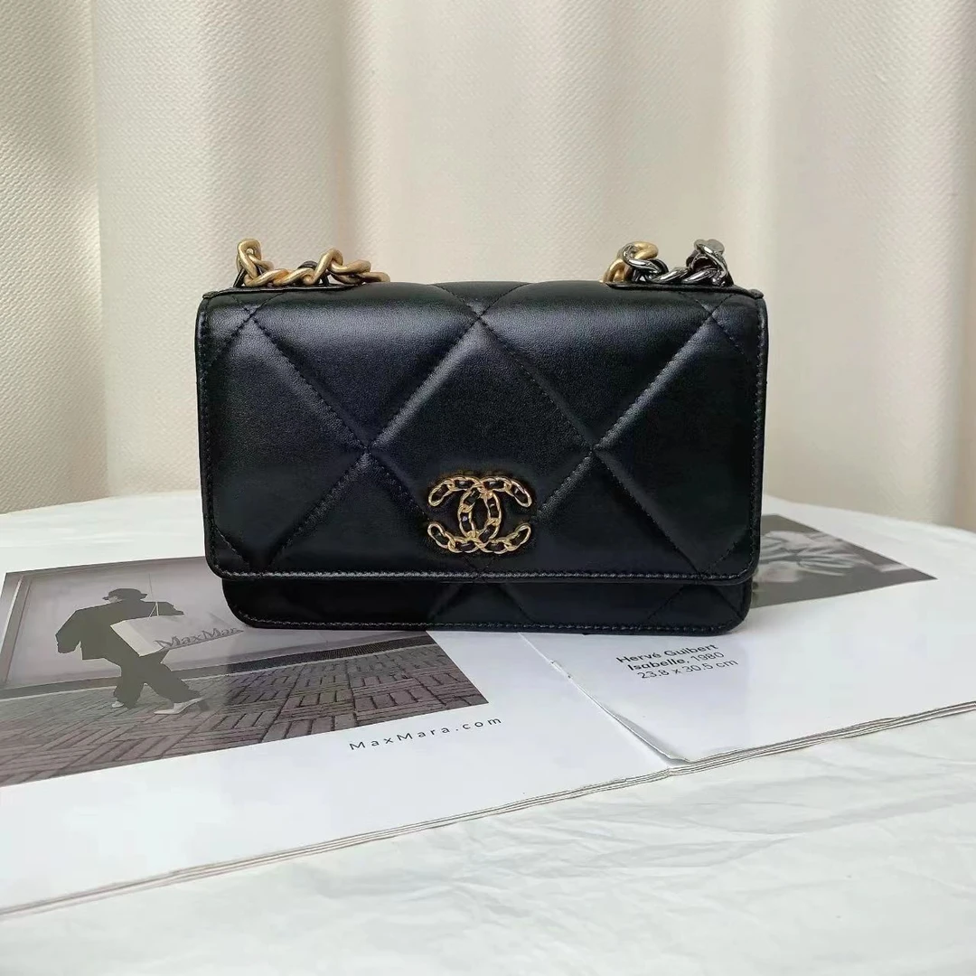 99新 Chanel/香奈儿 香奈儿19bag woc黑金包/优品