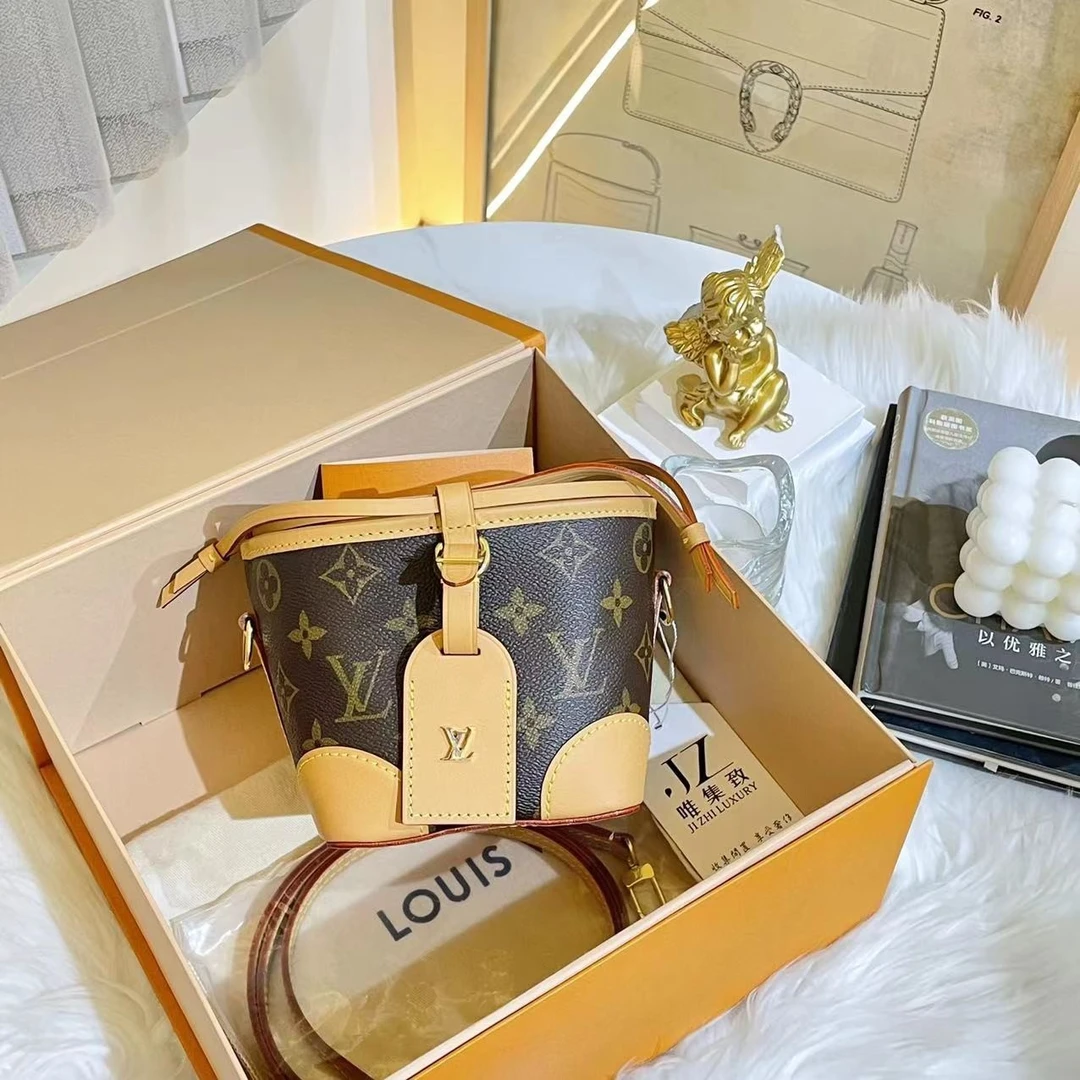 95新 LouisVuitton/路易威登 lv purse烧麦时尚经典/无公价/优品