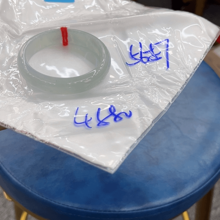 翡翠手镯未镶嵌567圈口