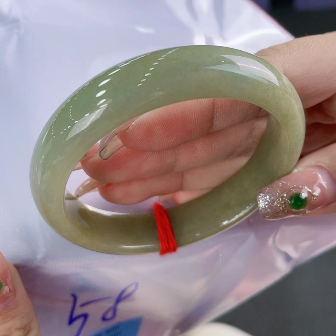 【闪购商品】翡翠手镯未镶嵌