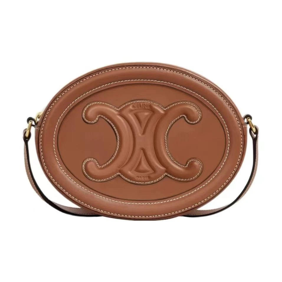 99新 Celine/思琳 焦糖棕凯旋门浮雕月饼小圆饼