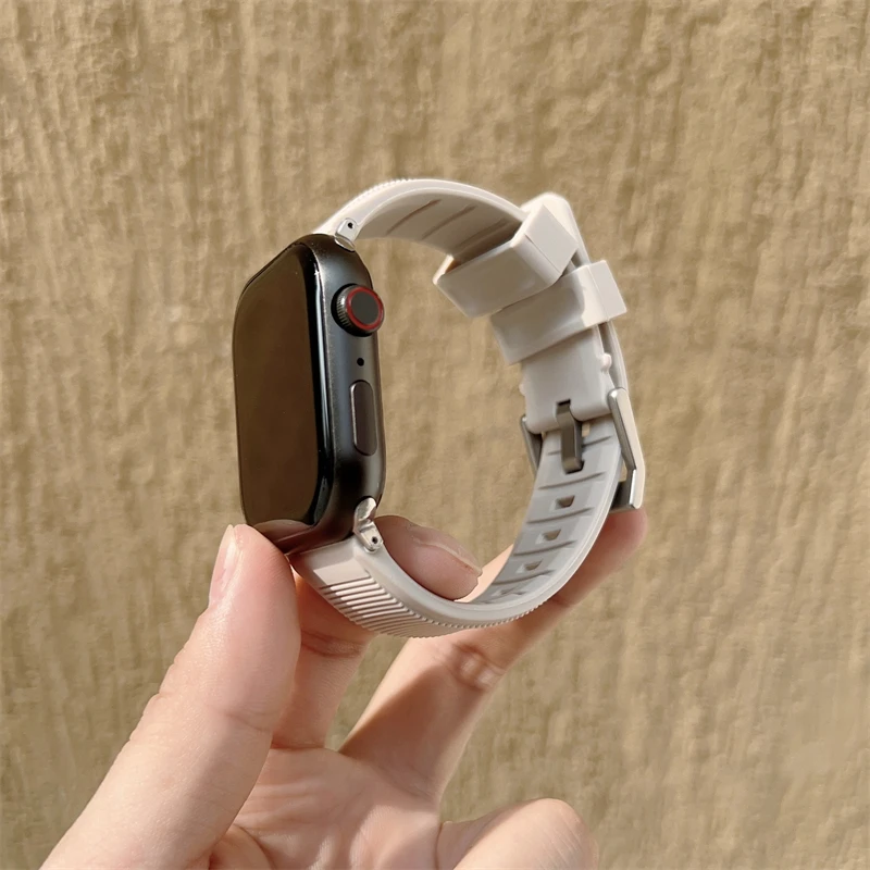 适用iwatchs9硅胶表带s8运动腕带苹果手表s7se/Ultra新型针扣表带