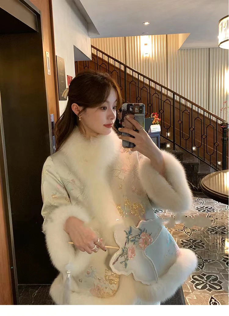 【云浮】新中式冬季加棉加厚毛毛拼接气质保暖减龄温柔网红百搭棉服