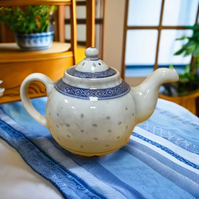 青花玲珑景德镇高温白瓷中式经典复古大气精美家用常备鹰嘴壶茶壶