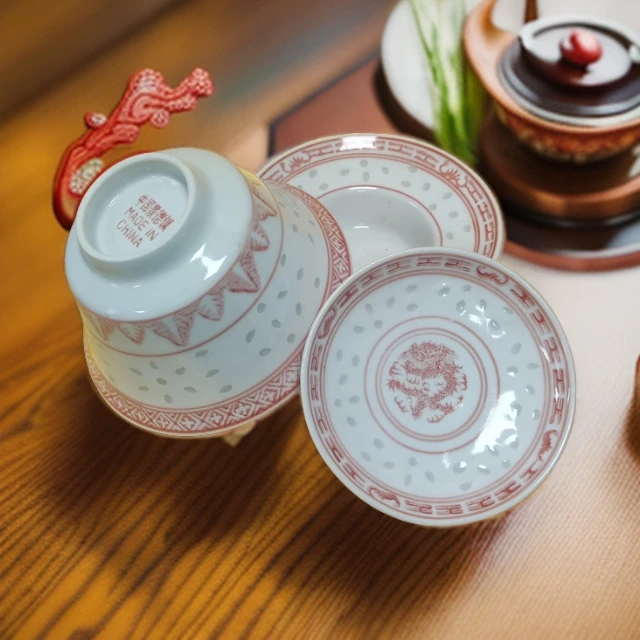 景德镇矾红玲珑内绘龙纹中国景德镇款三才盖碗中式泡茶器必备款式