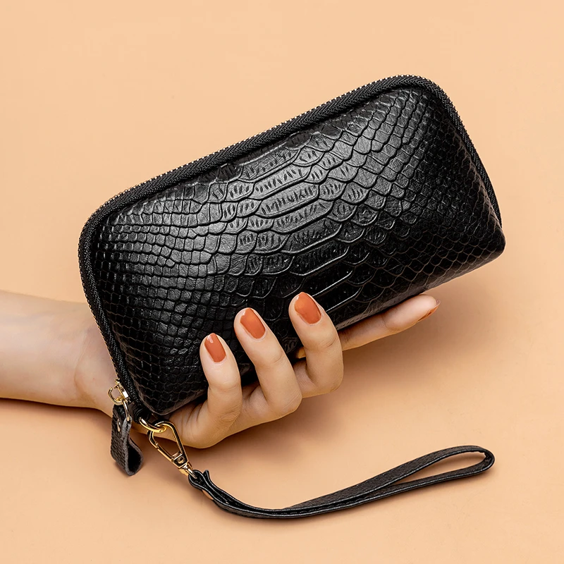 真皮钱包女长款2025新款气质手拿包鳄鱼纹头层牛皮手机拉链包手包
