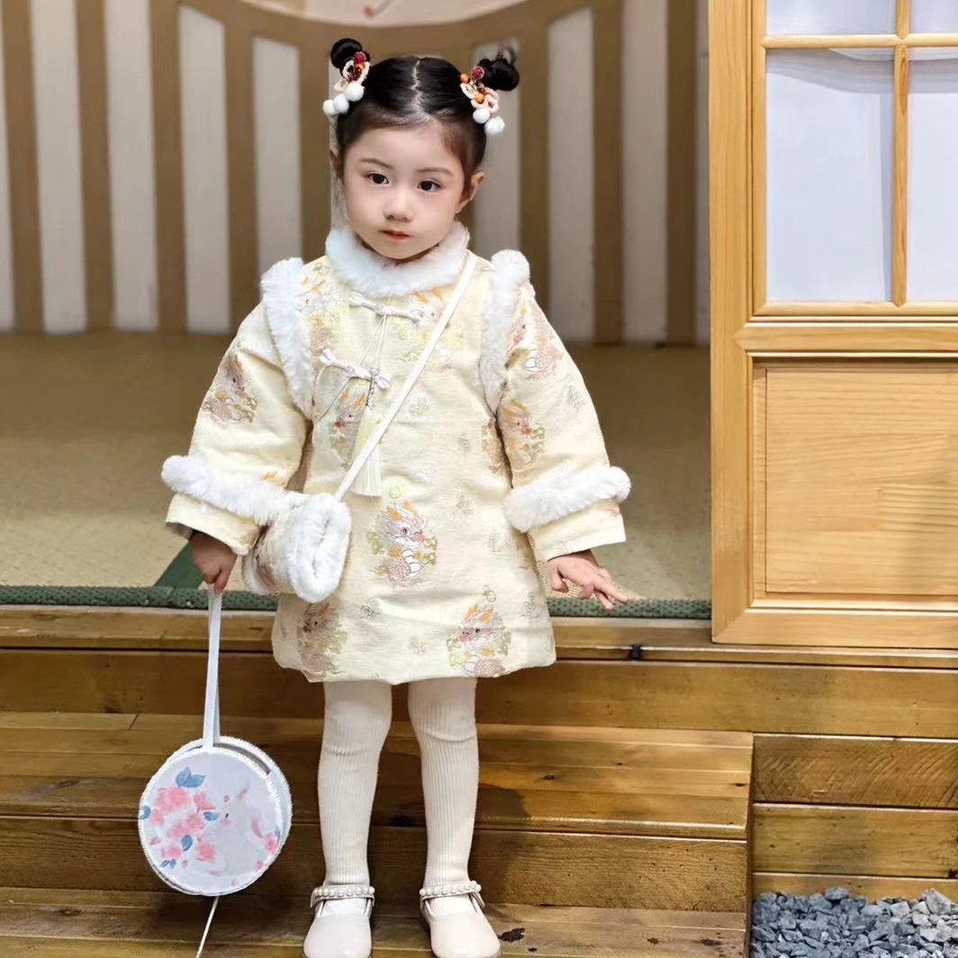 安可馨     龙年新款旗袍拜年服      金色       40009