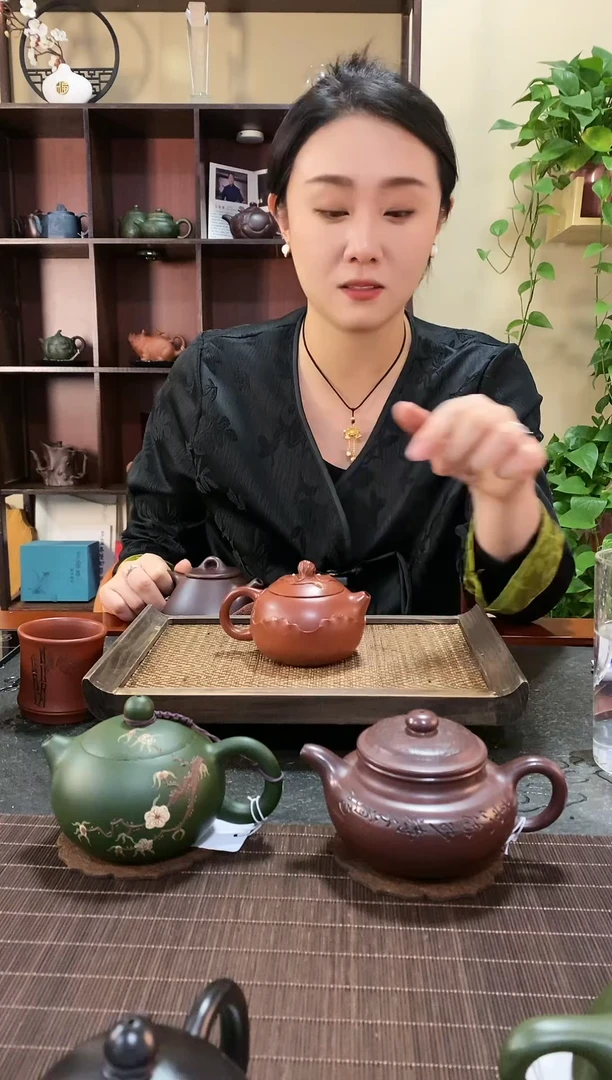 【闪购商品】紫砂茶壶鸡血大红袍莲蓬西施（淼）