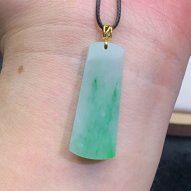 缅甸天然A货18K金扣头翡翠平安无事牌吊坠