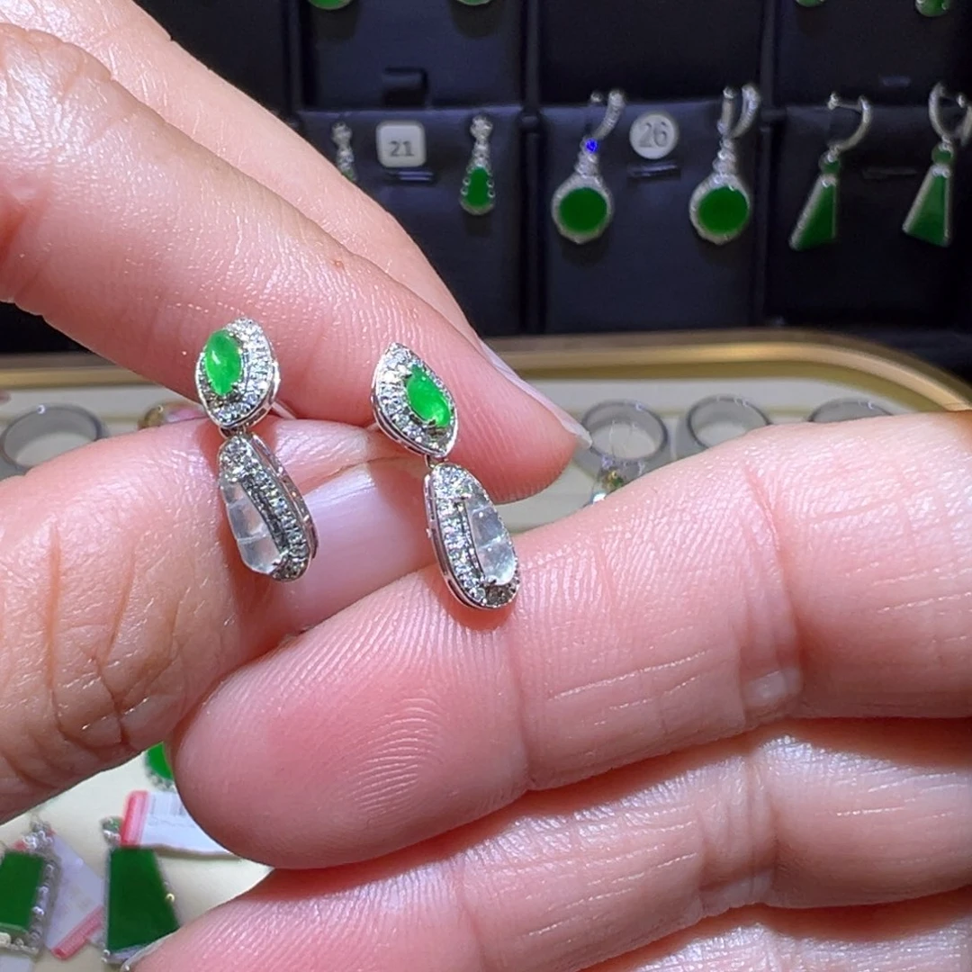 翡翠颈饰18K金镶嵌耳环
