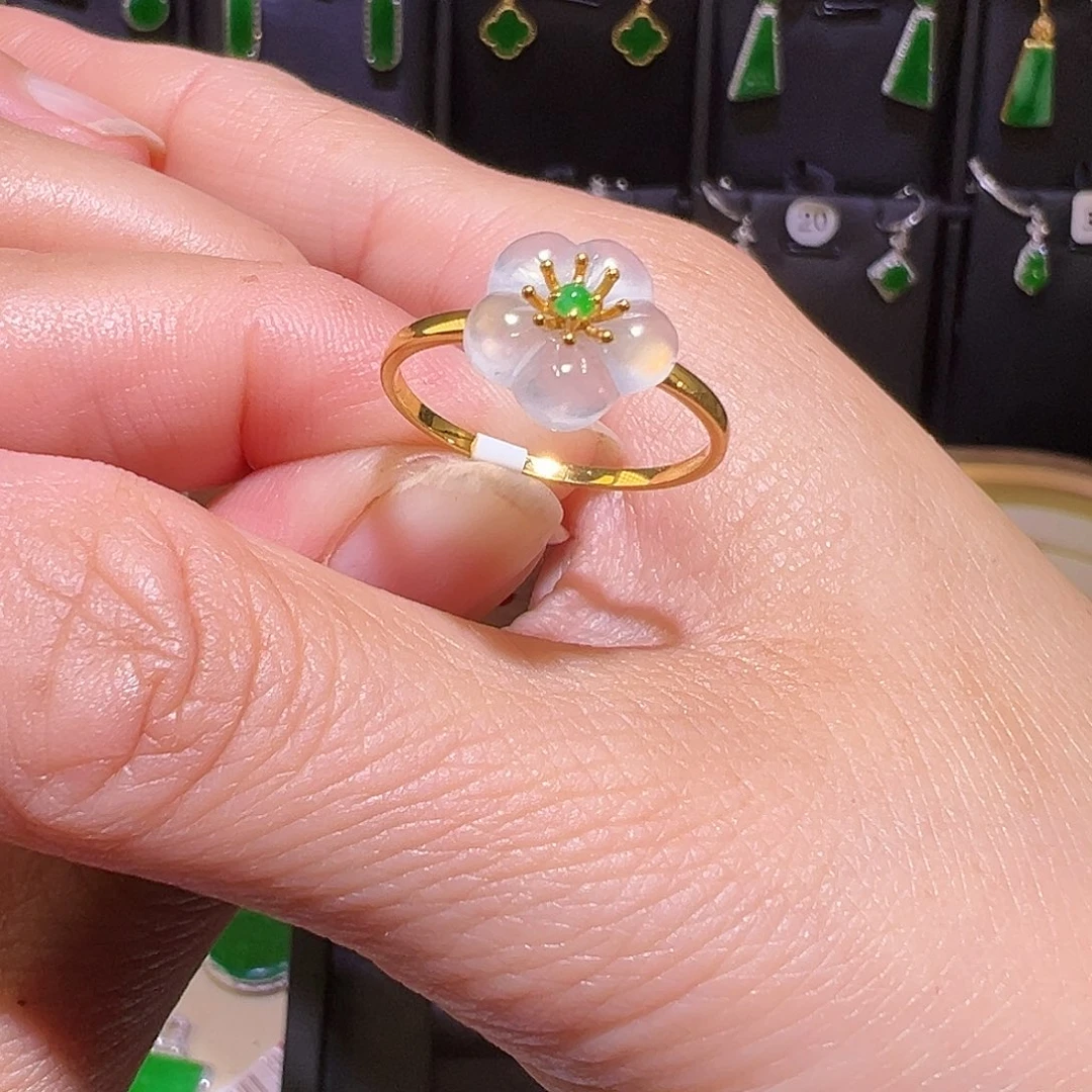 翡翠戒指18K金镶嵌戒指