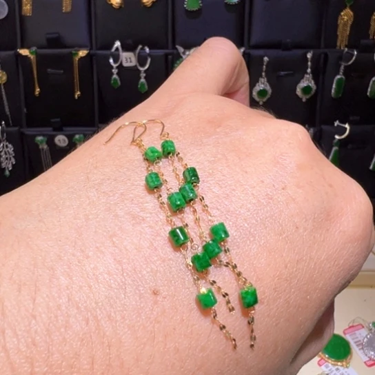 翡翠颈饰18K金镶嵌耳钩