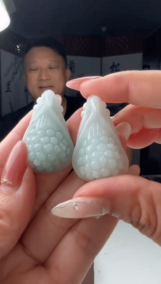 【闪购商品】翡翠吊坠(不含链)未镶嵌多样性发一YJ@@YDKJ1682