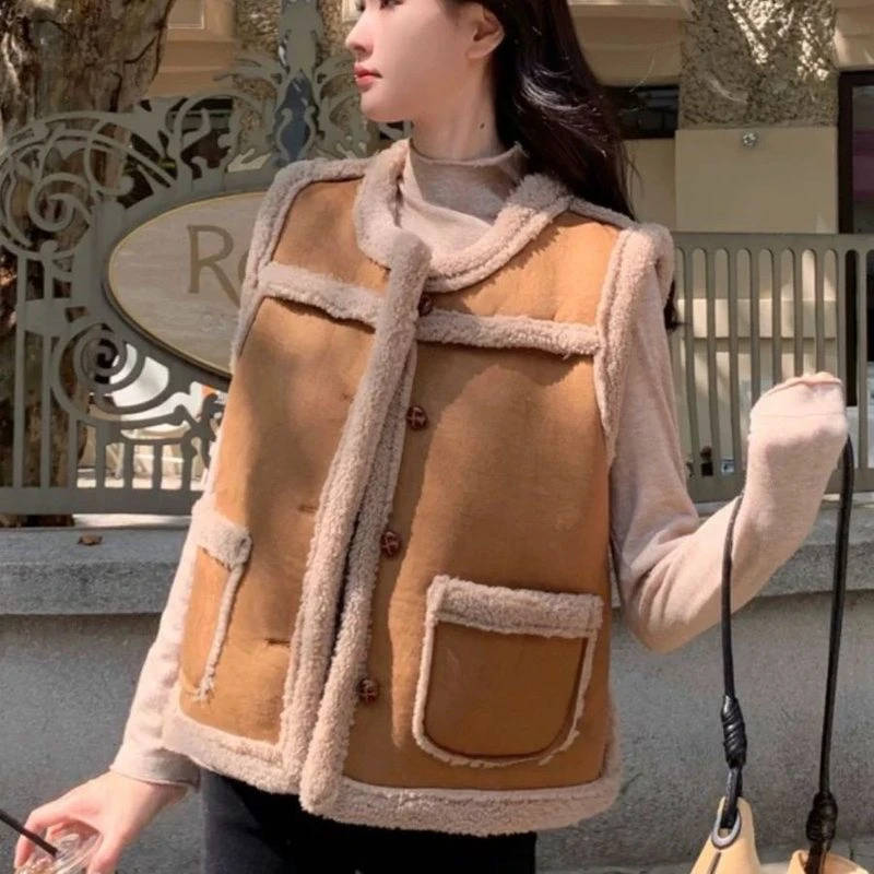 皮毛一体马甲女秋季季新款今年流行超好看外穿羊羔绒马夹外套上衣