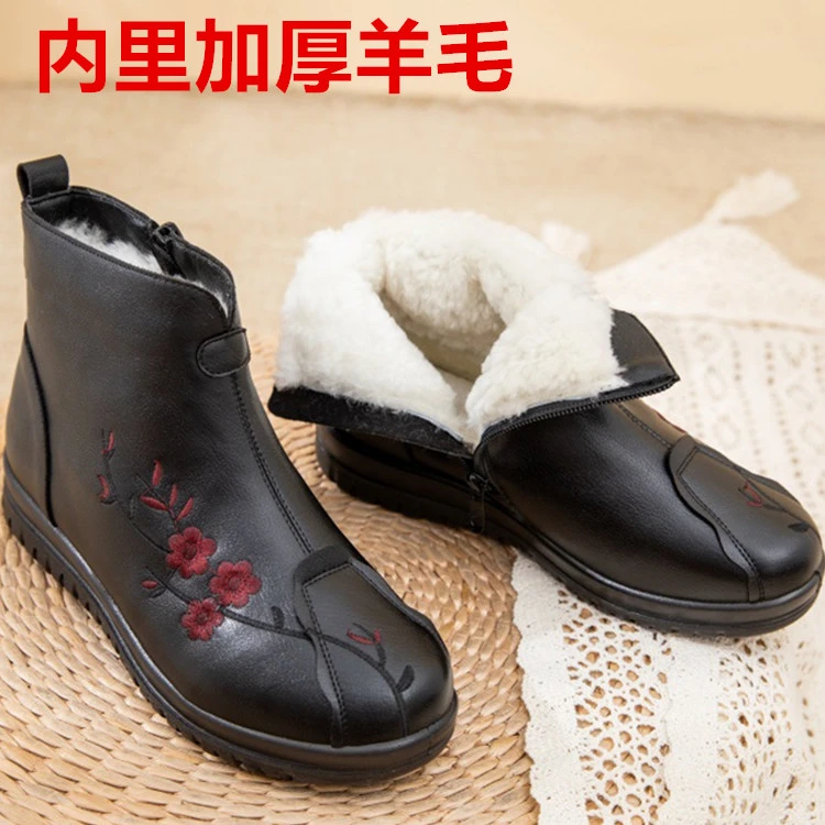 羊毛妈妈鞋短筒雪地靴加绒加厚平底老人鞋冬季老人雪地靴鞋子