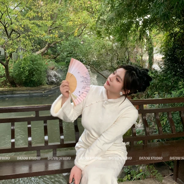 哒头.Studio【新品】微胖mm大码2024新款设计感显瘦连衣裙女